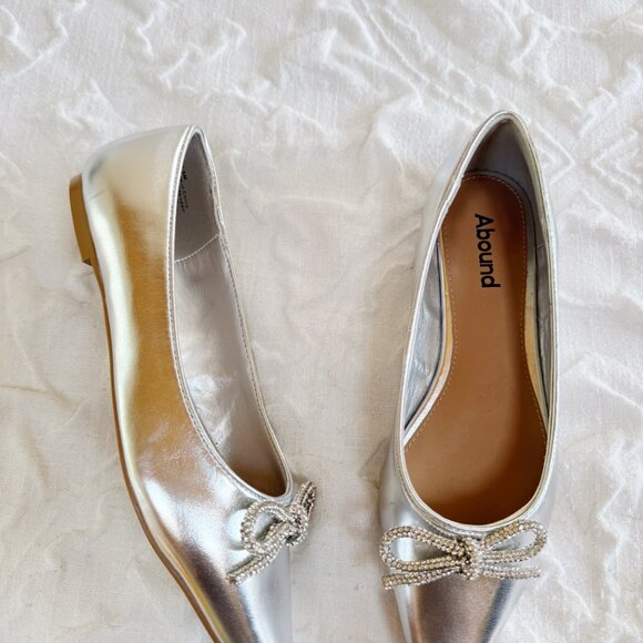 Abound Bow Silver Flats Size 6.5 New - Picture 4 of 6